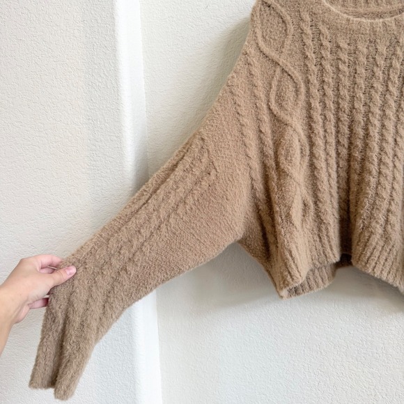 Aerie Tan Cable Knit Cropped Oversized Sweater Soft Fuzzy Sz L Cozy Loungewear - Picture 5 of 10